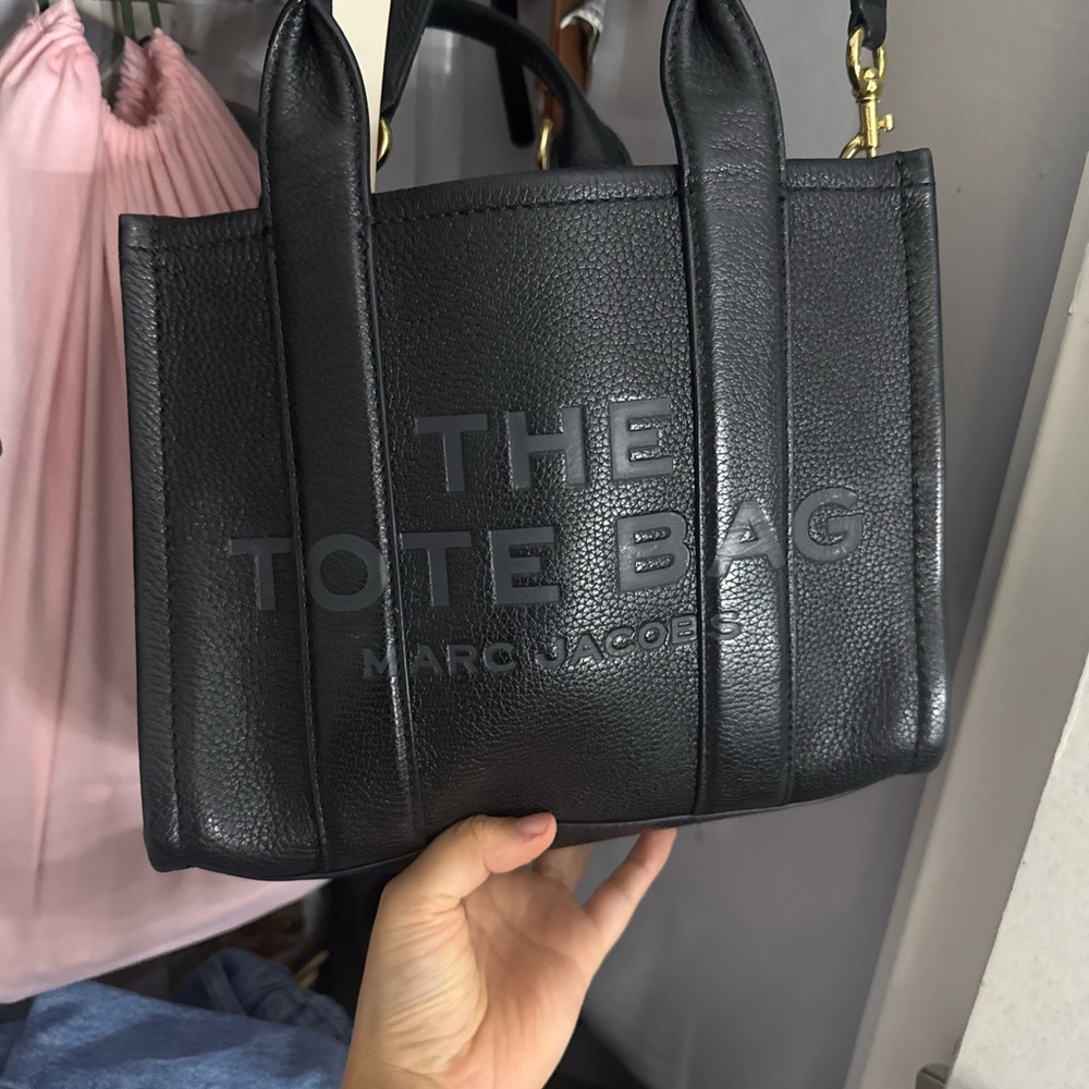 Marc Jacobs Black Pebbled Leather Tote